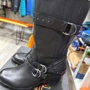 Ladies Black Leather Harley Davidson Boots size 6